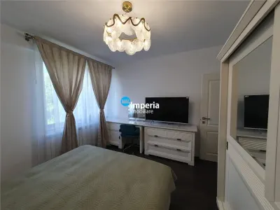 VANZARE APARTAMENT DE LUX - 3 CAMERE DECOMANDATE | COMPLET MOBILAT SI UTILAT | 93 MP - foto 2