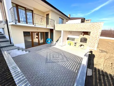 Casa Demisol+P+M, beci, 6 cam, 2 bai, 500 teren,  Lunca Cetatuii - Lunca Cetatuii
