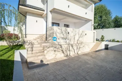Casa exclusivista, Breazu, 244,4 mp, intabulata, predare imediata! - Breazu