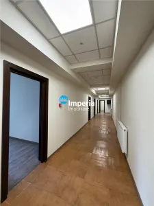 De inchiriat - Spatiu comercial / Birouri/Cabinet medical /Stomatologic - foto 3