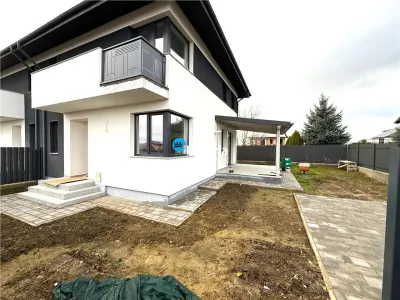 Duplex 4 cam, Coso Garaj , 2 min de centru Miroslava - foto 3