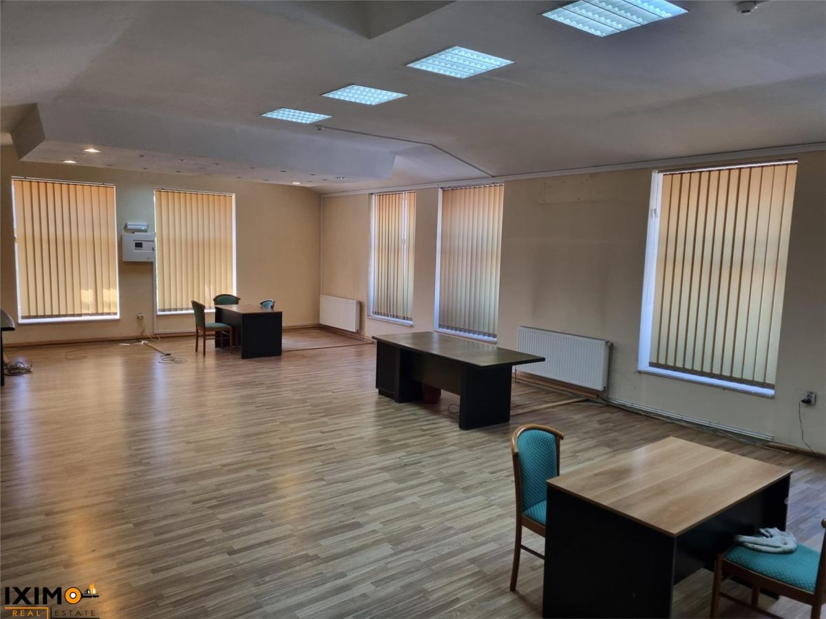 Spatiu Stradal Insula Agrement - Bacau