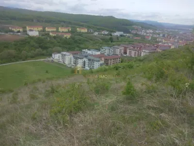teren extravilan 3640 mp Strada Stejarului - Floresti