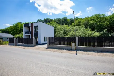 Casa Hemeius la strada - foto 2