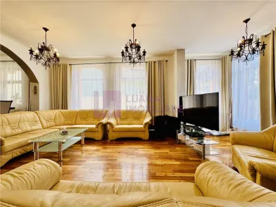 Vila individuala premium cu trei apartamente | Strand | teren 465 mp | - Sibiu
