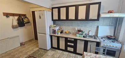 APARTAMENT 3 CAMERE 65 MP | BALCON 6 MP | ZONA STRAZII BUCIUM - foto 4