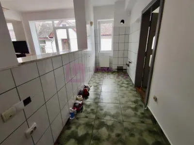 Casa de inchriat in Sibiu | Turnisor | Spatii de birouri | Afterschool | Muncitori - foto 10