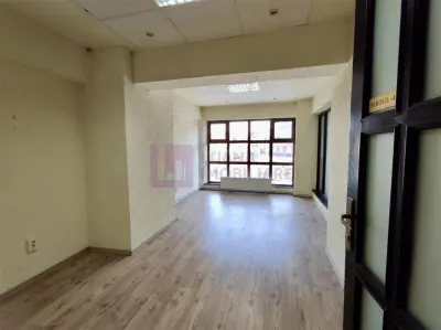 Spatiu de birouri  232 mp| intrare separata | zona Turnisor - foto 11