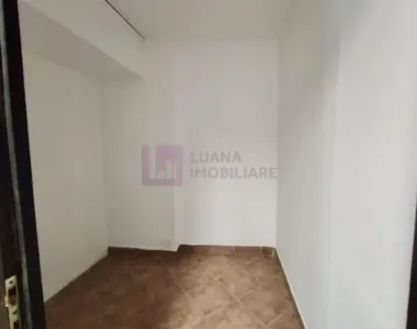 Spatiu de birouri  232 mp| intrare separata | zona Turnisor - foto 4