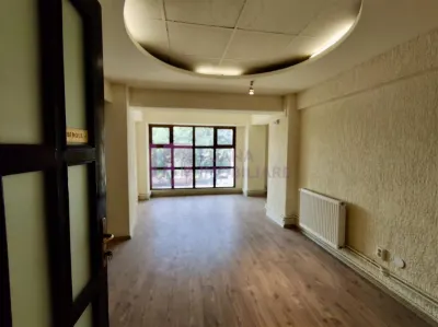 Spatiu de birouri  232 mp| intrare separata | zona Turnisor - foto 7
