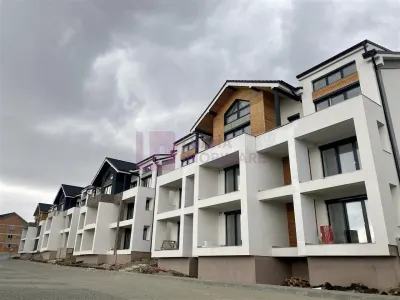 Teren intravilan | autorizatie vila cu apartamente | utilitati | drumuri - foto 9