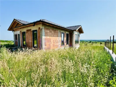 Casa Calea Cisnadiei | NOUA | pe un singur nivel | front dublu - foto 1