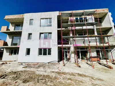 Spatiu comercial | Selimbar, Brana | la strada | 100 mp | 2 intrari - foto 4