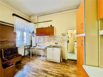 Apartament 2 camere de vanzare | Centrul Istoric Catedrala | etaj 1 | pivnita - foto 6