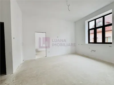 Apartament cu 3 camere de vanzare | Centru | renovat integral | pivnita - Sibiu
