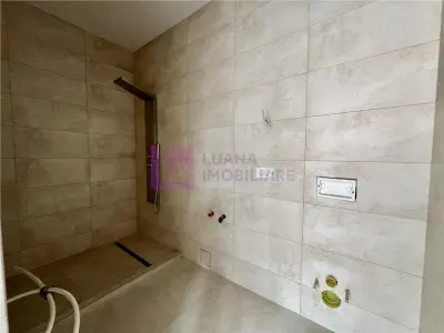 Apartament cu 3 camere de vanzare | Centru | renovat integral | pivnita - foto 5