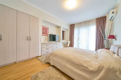 Inchiriere apartament 3 camere Parcul Herastrau150mp - foto 6