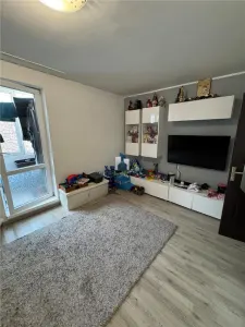 Vanzare Apartament 4 Camere Bld. Brancoveanu-Rezonantei - foto 1