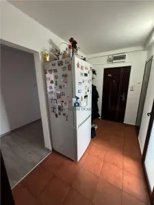 Vanzare Apartament 4 Camere Bld. Brancoveanu-Rezonantei - foto 4