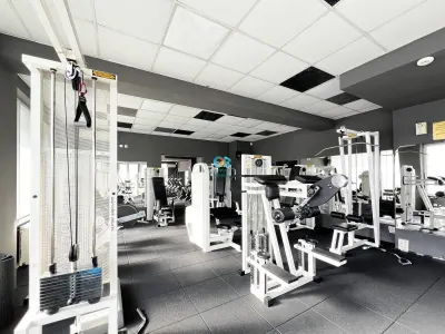 Spatiu de vanzare (sala fitness) - zona Gheorgheni - foto 2