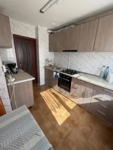Vanzare Apartament 3 Camere Brancoveanu-Izvorul Crisului - foto 4