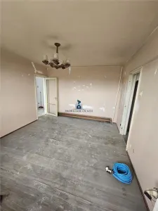Apartament 3 camere Semidecomandat  Pta. Sudului - foto 5