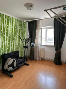 Apartament 4 camere Semidecomandat Metrou Brancoveanu - Bucuresti