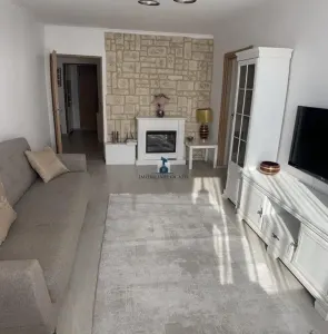 Vanzare Apartament 4 Camere Semidecomandat Sos.Berceni - foto 2