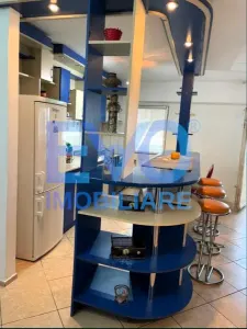 Apartament cu 3 camere de inchiriat, etaj intermediar, Nicolina - foto 4