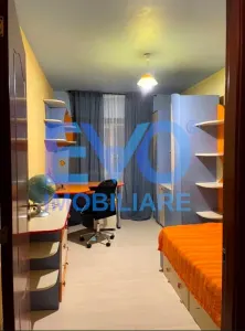 Apartament cu 3 camere de inchiriat, etaj intermediar, Nicolina - foto 5