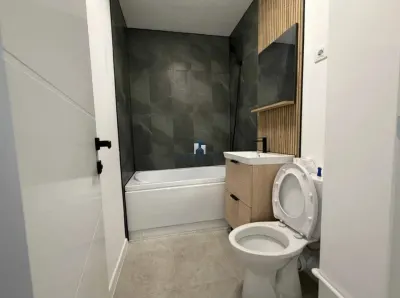 Apartament 3 Camere Semidecomandat Berceni - Bucuresti
