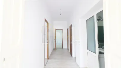 Apartament de 5 camere la casa, Bulevardul Independentei - Iasi