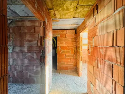 Casa individuala cu garaj si subsol 5 camere Vorovesti - foto 5