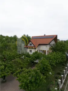 Casa de Lux in Livada cu Ciresi Eleganta, Confort si Panorama de Vis - foto 20