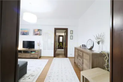 Apartament de 4 camere, etaj 1, Tatarasi, boxa in proprietate - Iasi