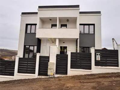 Duplex in rediu, intabulat - Rediu
