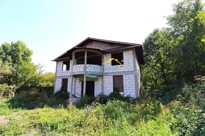 Casa la rosu de vanzare Mislea, Scorteni Prahova - Scorteni