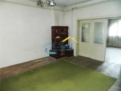 Apartament in Vila, de Inchiriat - foto 3