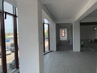 Cladire de inchiriat - 860 mp - zona excelenta - parter - 2 etaje - mansarda - foto 3