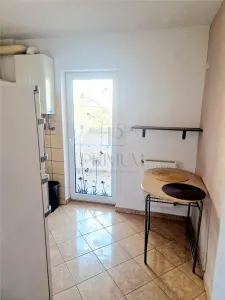 LUNEI - 3 CAMERE - DECOMANDAT - CENTRALA PROPRIE - 2 BAI - ETAJ 2 - foto 6