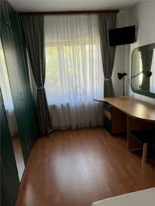 Apartament 3 camere, 90 mp, decomandat – zona Medicina - foto 5