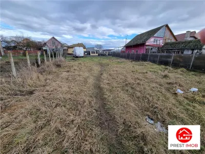 Teren intravilan de vanzare,70 ari cu utilitati la poarta - foto 5