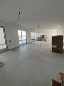 DUMBRAVITA - 4 CAM - PENTHOUSE - 3 BAI - 2 LOCURI PARCARE - INCALZIRE PARDOSEALA| - foto 2