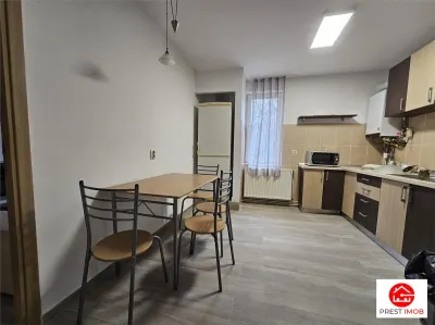 Apartament cu doua camere de inchiriat in zona 7 noiembrie - Targu Mures