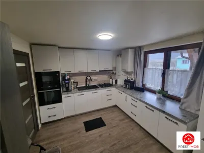 De vanzare casa cu 288 mp teren in Lechincioara - foto 3