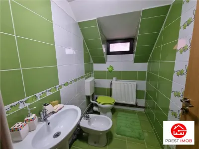 De vanzare casa cu 5 camere in Sancraiul de Mures - foto 9