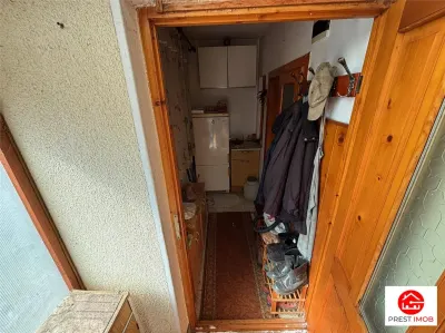 De vanzare casa in curte comuna - foto 7