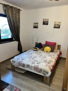 GIROC - 3 Camere - Etaj 1 - Pod cu intrare din apartament - foto 6