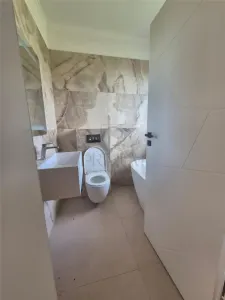 Casa individuala superba - zona linistita - bucatarie inchisa-  finisaje premium - foto 19