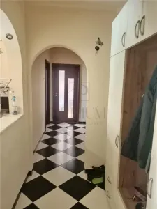 ARADULUI - Bloc Izolat - 4 Camere - 2 bai - PARTER - Centrala proprie - Clima - Timisoara